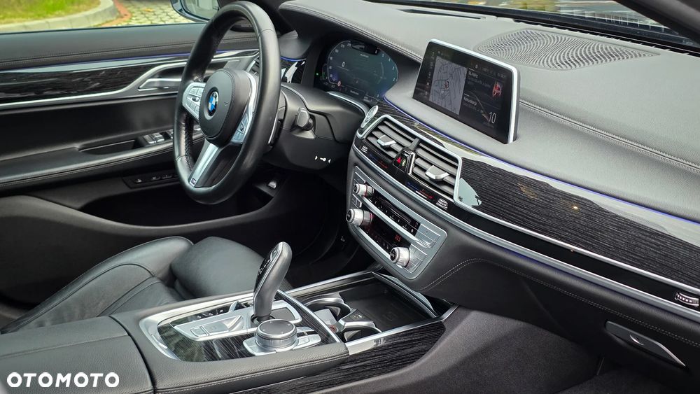 BMW Seria 7 740d xDrive mHEV sport - 26