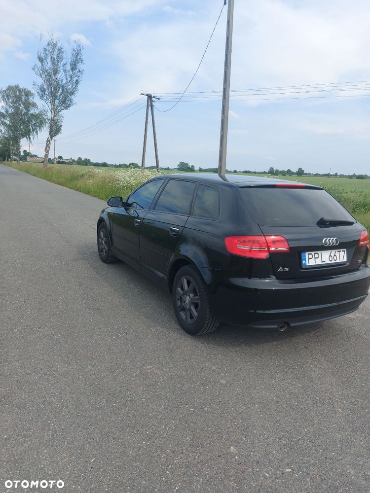 Audi A3 Sportback 1.6 TDI Ambition S tronic - 4