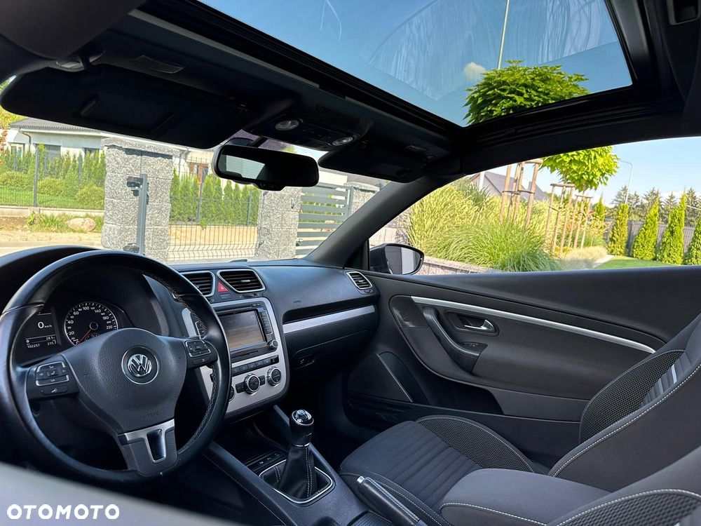 Volkswagen Eos 2.0 TDI DPF BlueMotion Technology Cup - 25