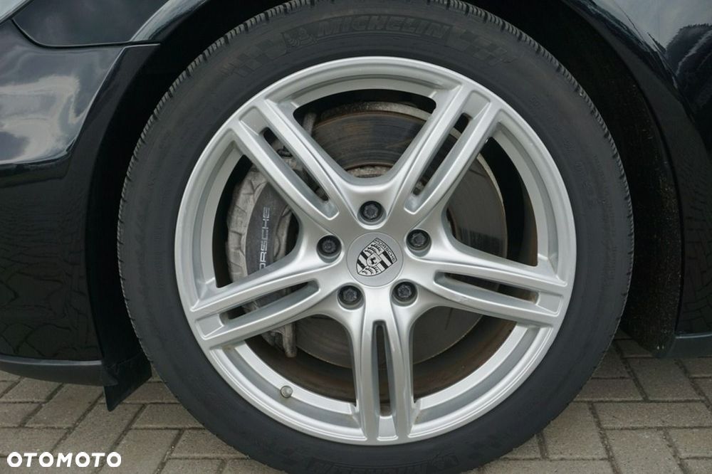Porsche Panamera 4 - 33