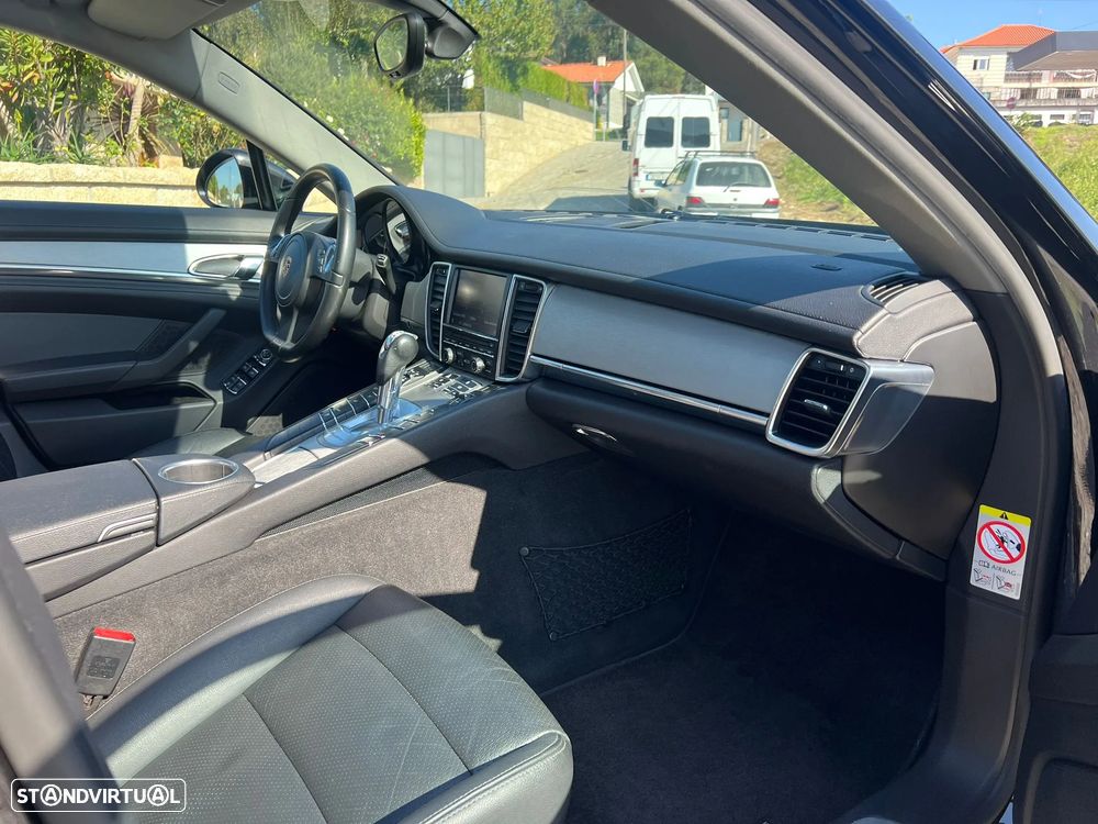 Porsche Panamera Platinum Edition - 10