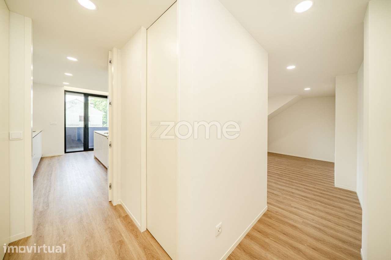 Apartamento T2 duplex novo com elevador e garagem em Ponte de Lima - Grande imagem: 3/36