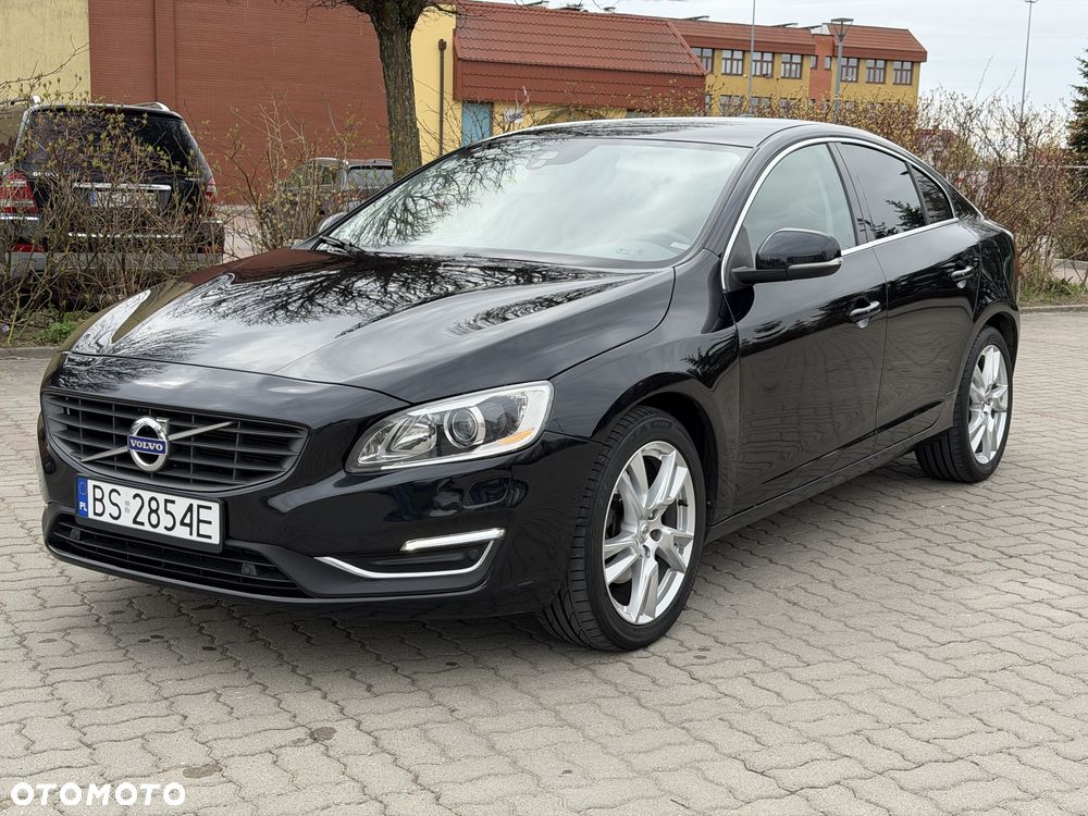 Volvo S60 - 1