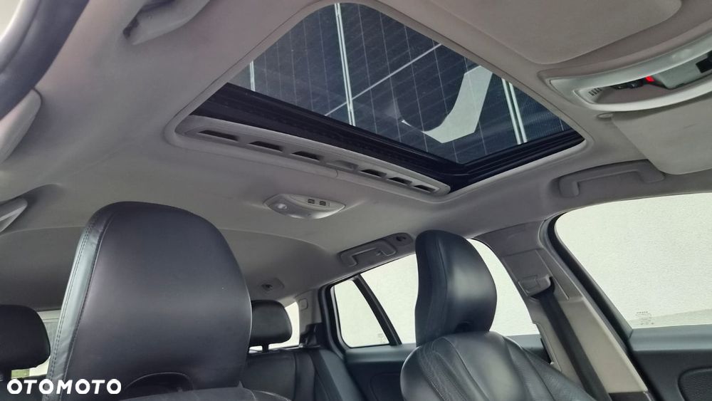 Volvo V60 D5 AWD Geartronic Summum - 16