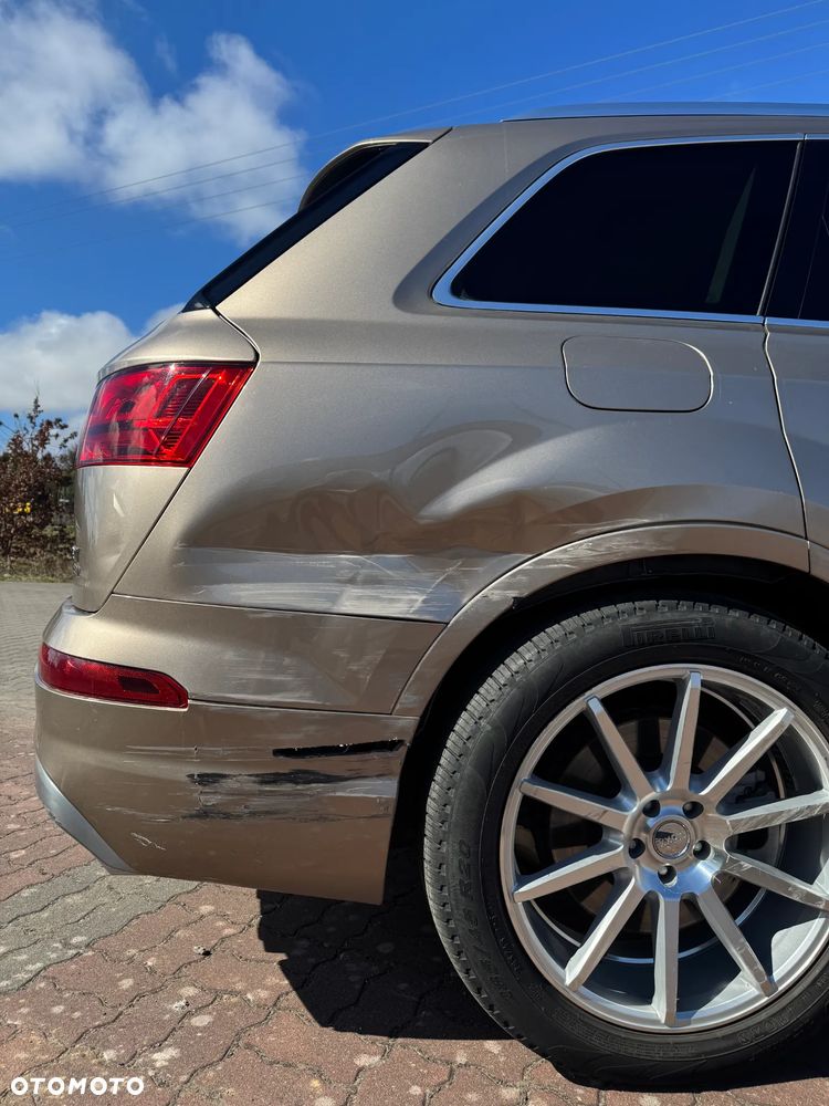 Audi Q7 - 8