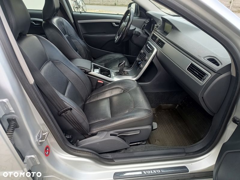 Volvo V70 D4 Drive-E Momentum - 21