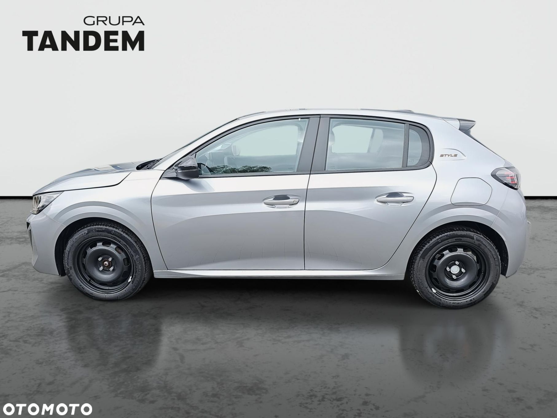 Peugeot 208 - 17