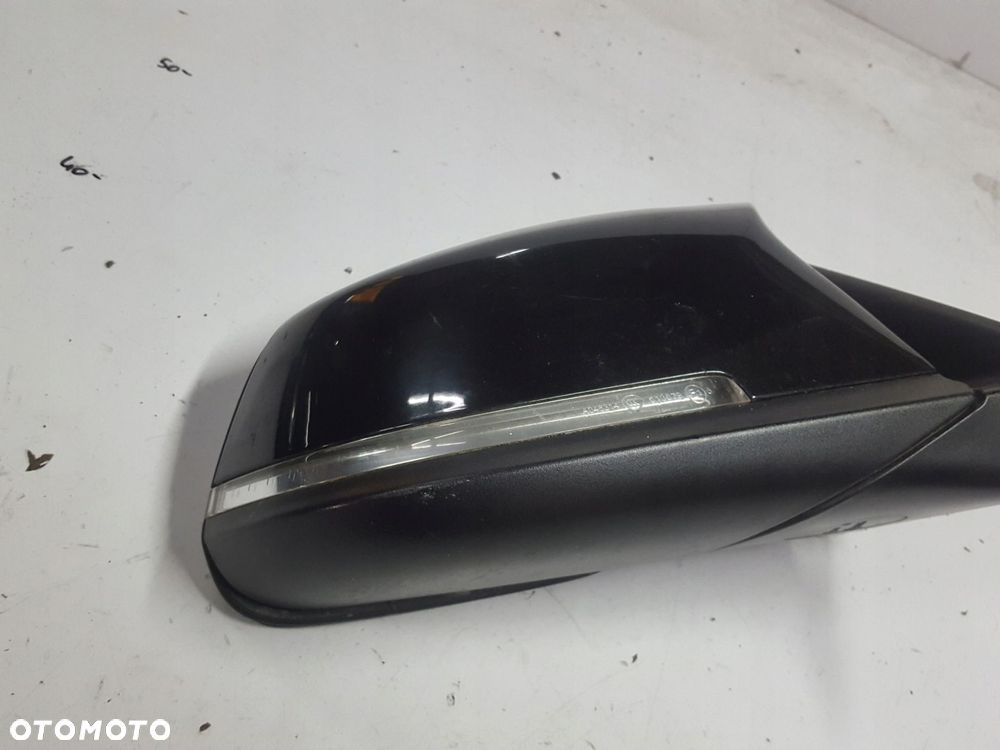 BMW 1 F20 F21 11-14r M-PAKIET M1 LUSTERKO PRAWE 6 PINÓW 668 SCHWARZ 2 - 3