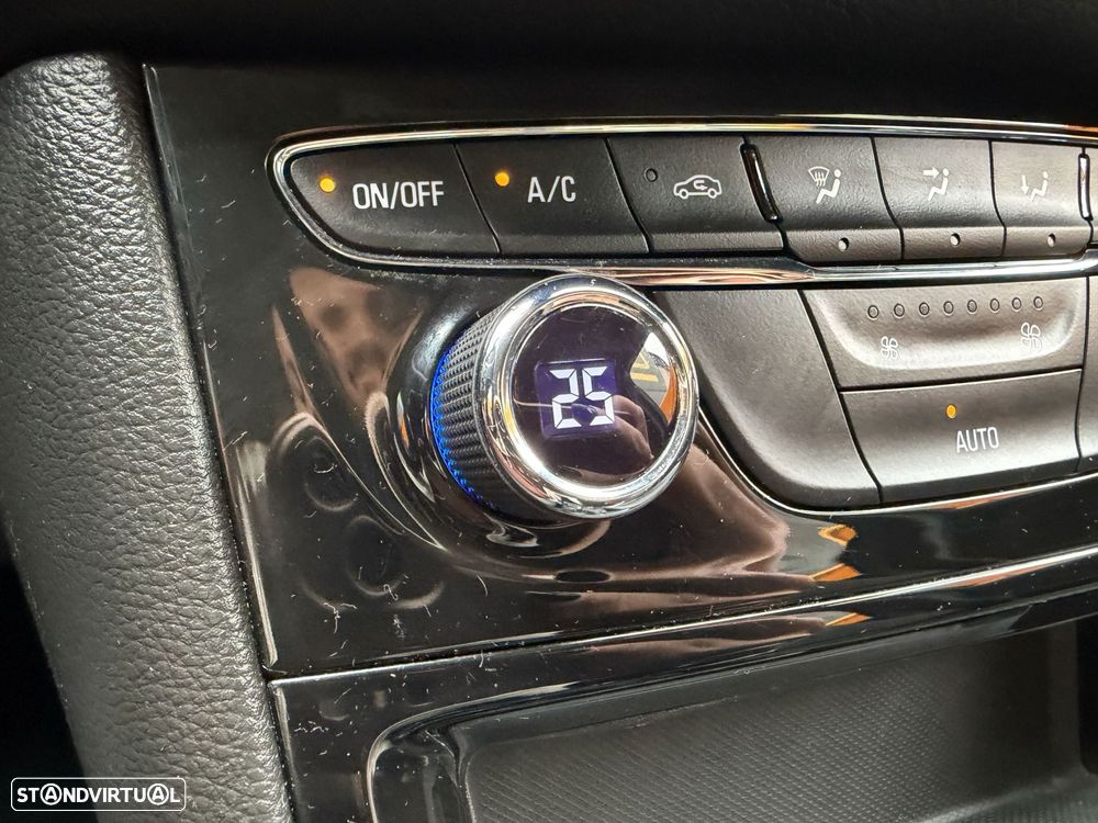 Opel Astra Sports Tourer - 32