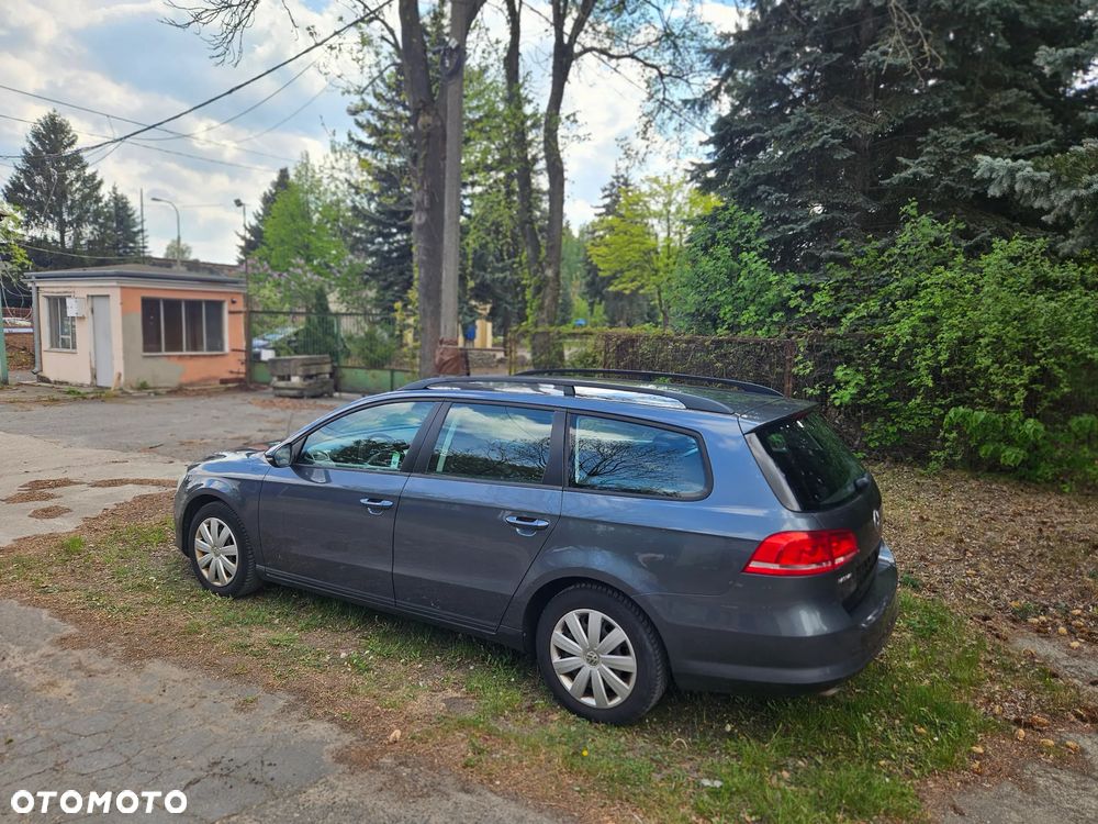 Volkswagen Passat 1.6 TDI BlueMotion - 21