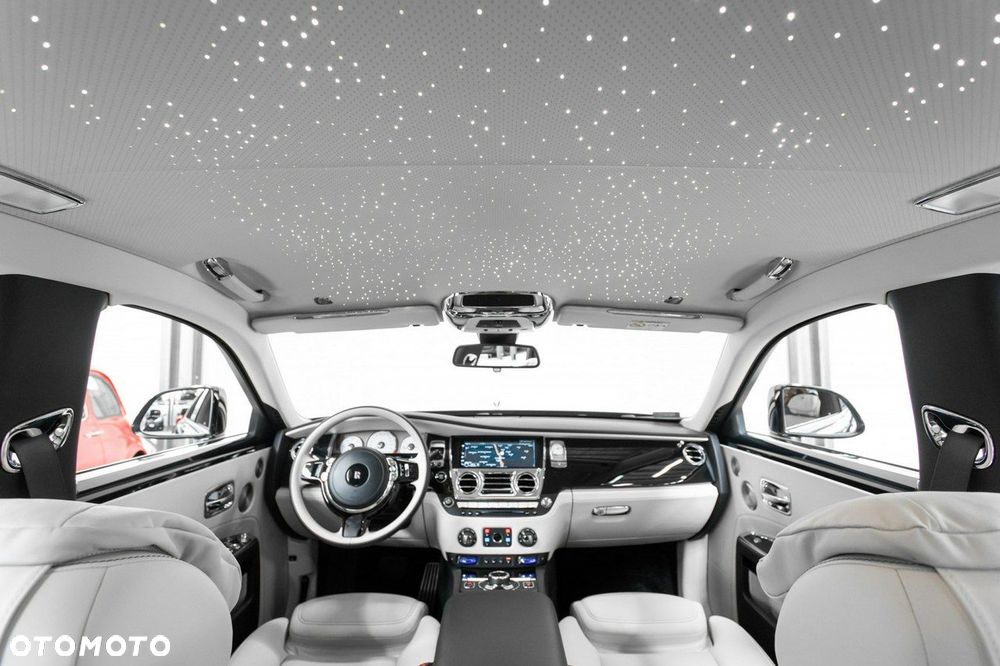 Rolls-Royce Ghost - 27