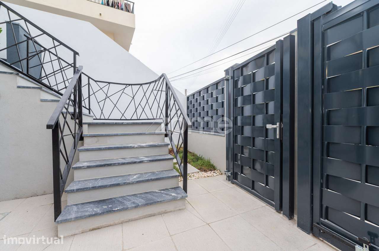 Moradia individual T3 na Amoreira (Cascais) - Grande imagem: 3/60