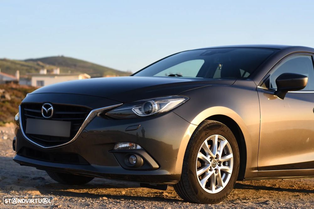 Mazda 3 Hatchback 1.5 Sky-G Evolve Navi - 3
