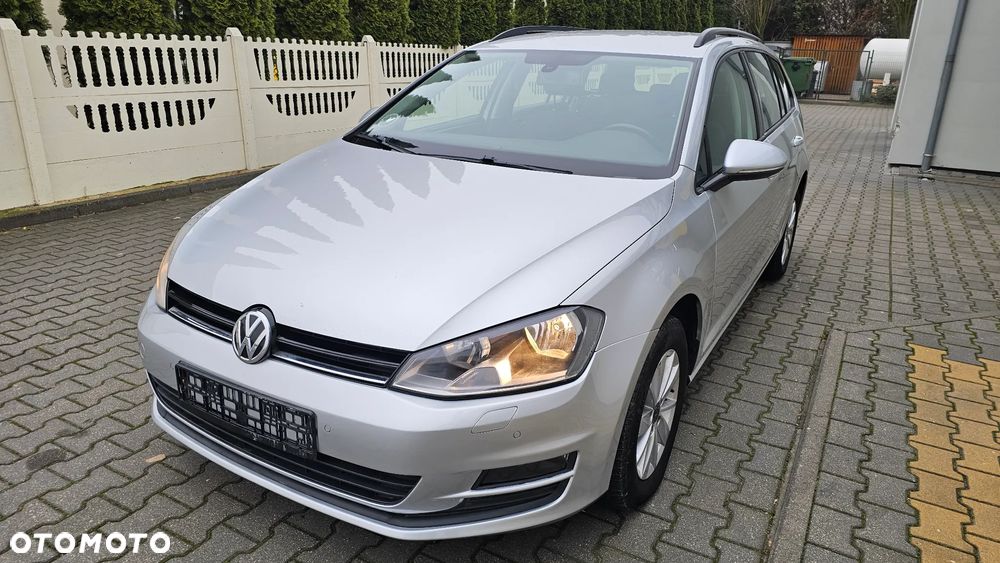 Volkswagen Golf 1.6 TDI BlueMotion Comfortline - 4