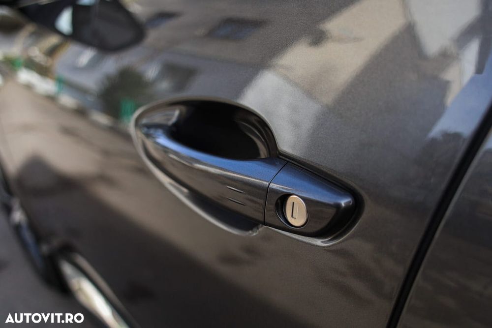 Peugeot 3008 1.2 PureTech 130 EAT8 GT - 12