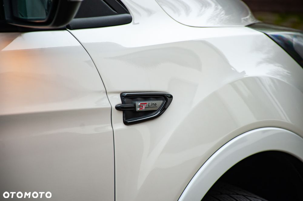 Ford Kuga 1.5 EcoBoost 4x4 Titanium - 24