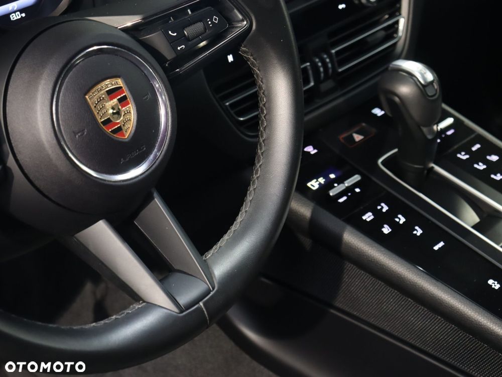 Porsche Macan Standard - 23