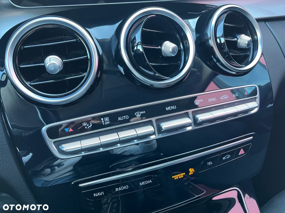 Mercedes-Benz Klasa C 200 d - 16