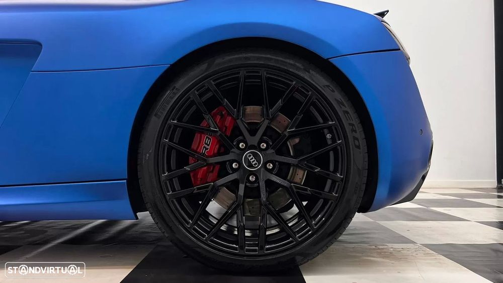 Audi R8 Spyder 5.2 FSi V10 quattro R-tronic - 15
