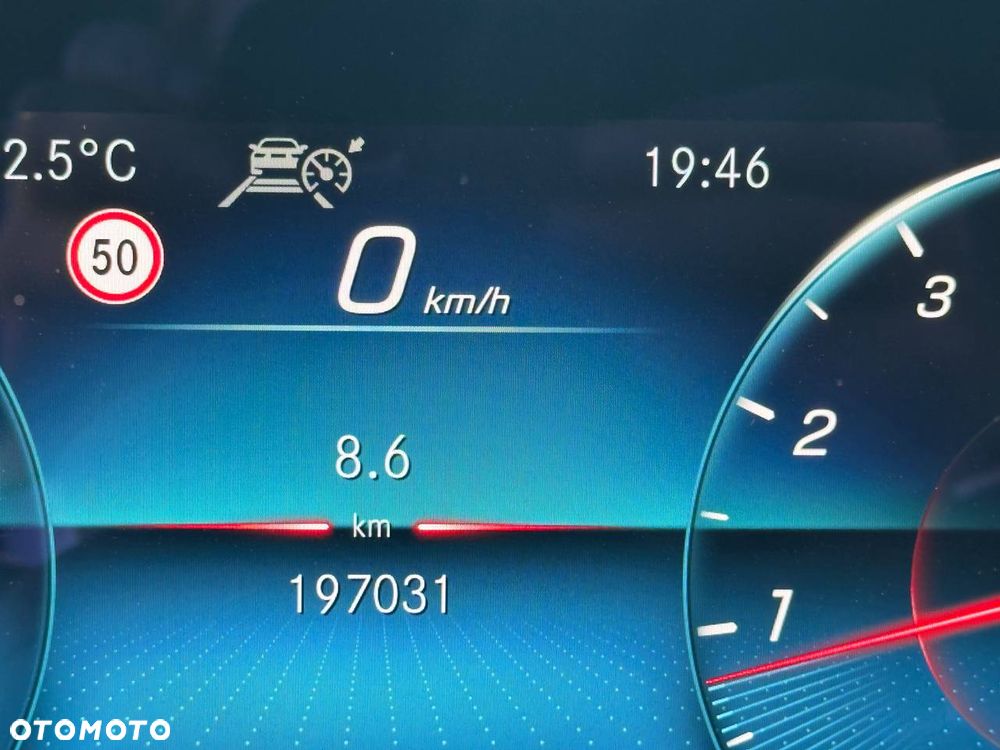 Mercedes-Benz Klasa E 200 9G-TRONIC AMG Line - 29