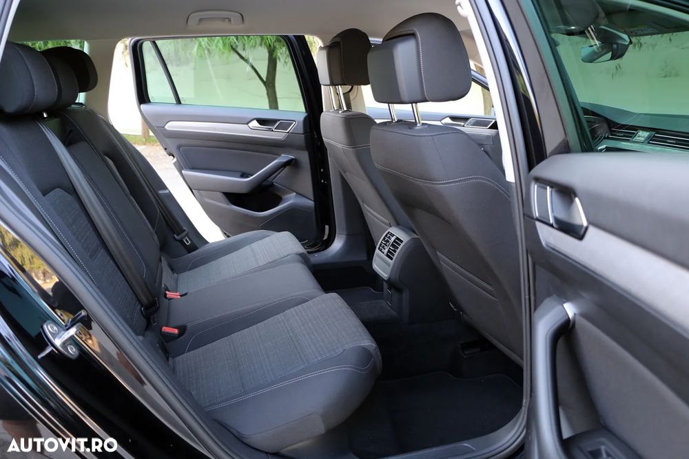 Volkswagen Passat Variant 2.0 TDI DSG Comfortline - 19