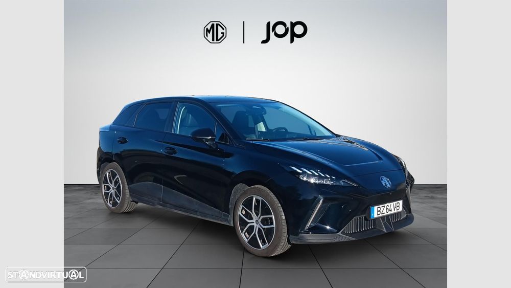 MG MG4 64 kWh Luxury - 6
