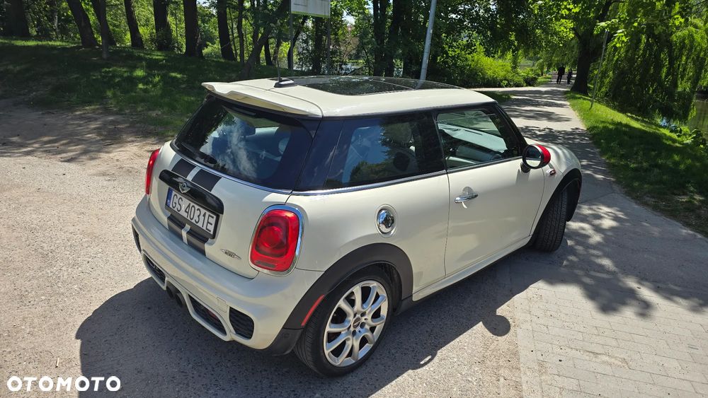 MINI Cooper John Works - 6