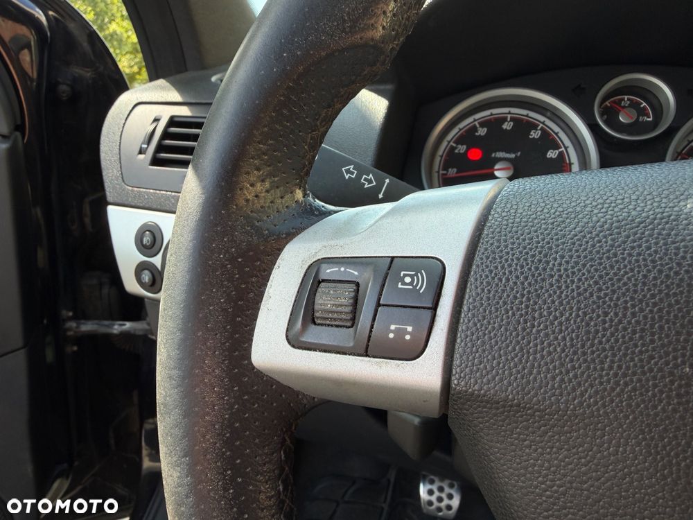 Opel Astra 1.8 NAVI - 16