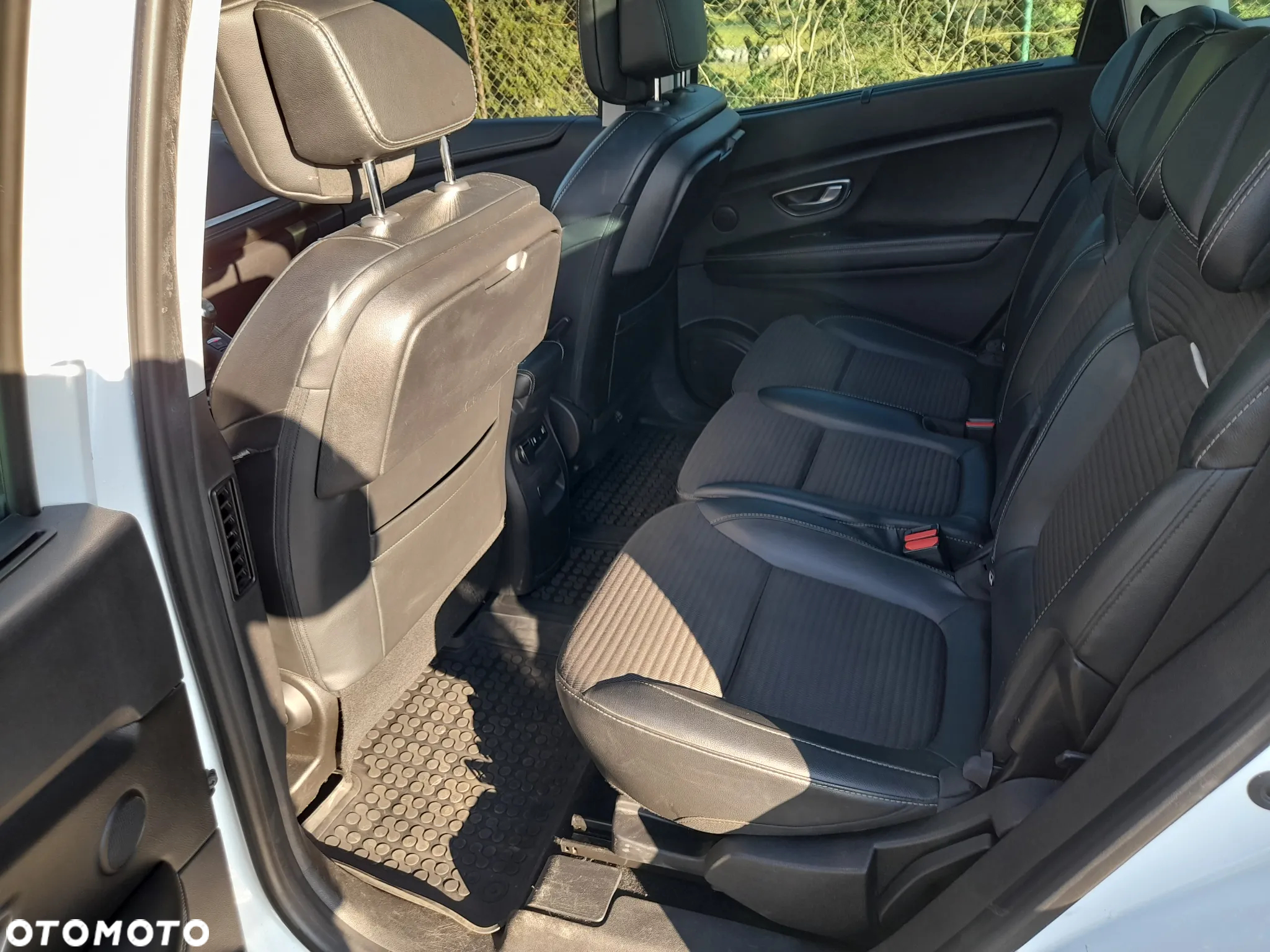Renault Grand Scenic Gr 1.6 dCi Bose - 16