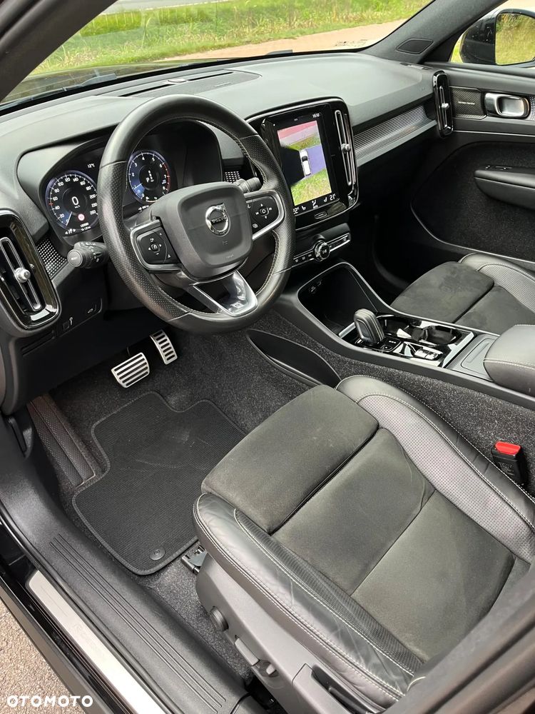 Volvo XC 40 T3 Geartronic RDesign - 23