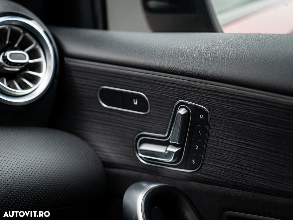 Mercedes-Benz A 250 - 21