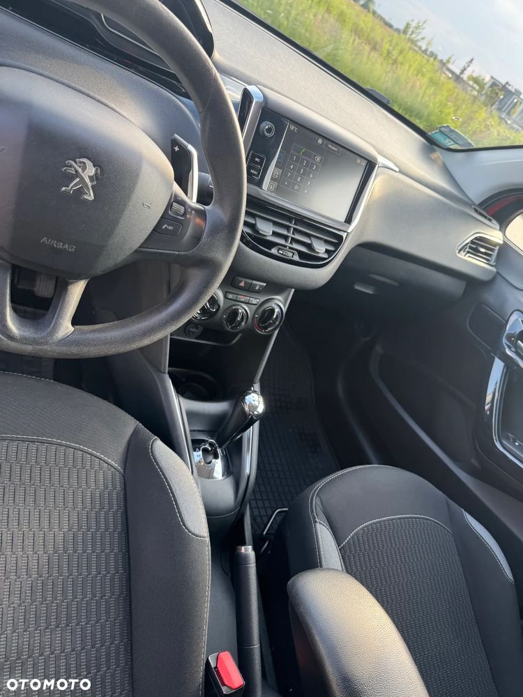 Peugeot 208 1.2 PureTech Active S&S ETG5 - 5