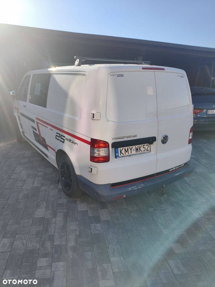 Volkswagen Transporter - 2