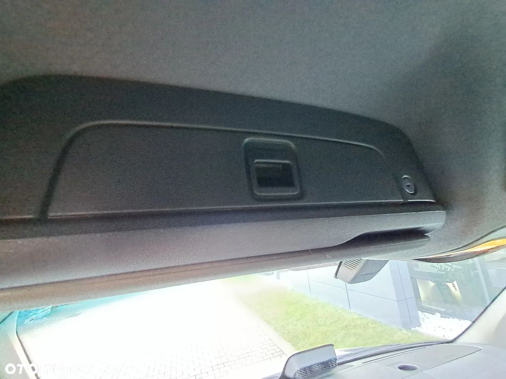 Mercedes-Benz SPRINTER - 24