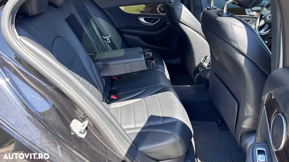 Mercedes-Benz C 300 9G-TRONIC Edition - 10