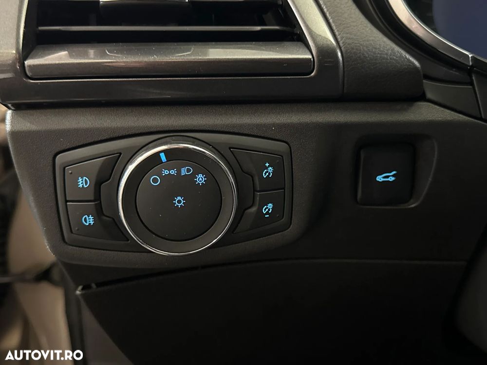 Ford Mondeo - 16