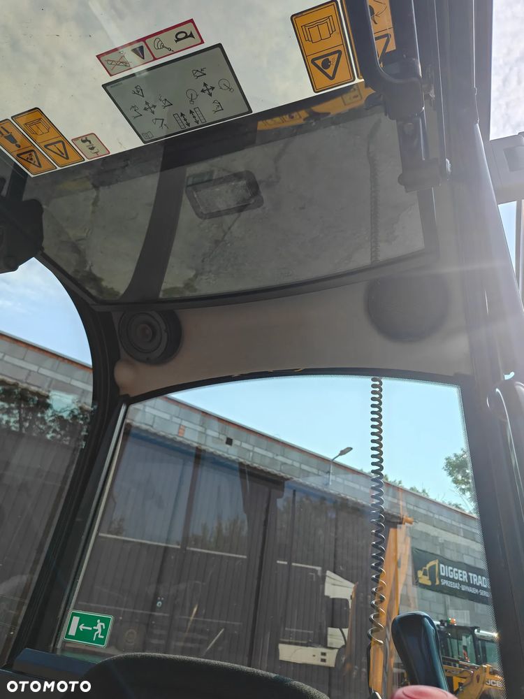 JCB 8018 gravemaster - 23
