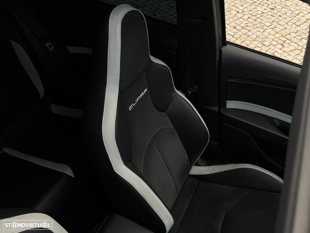 SEAT Leon 2.0 TSI Cupra DSG S/S - 23