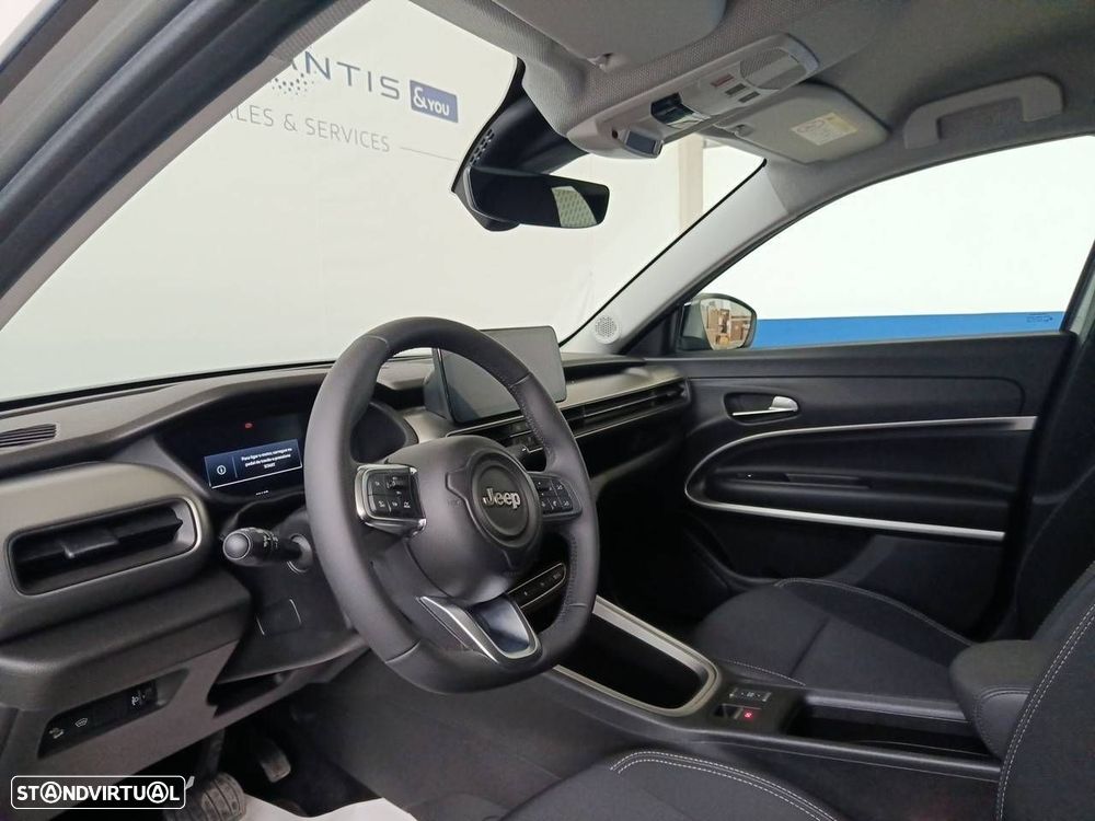 Jeep Avenger 54 kWh Summit - 8