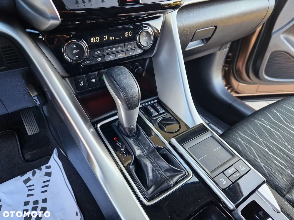 Mitsubishi Eclipse Cross - 25