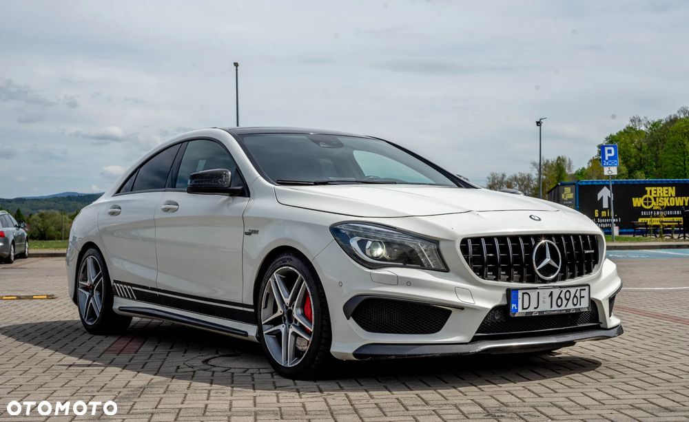 Mercedes-Benz CLA - 1