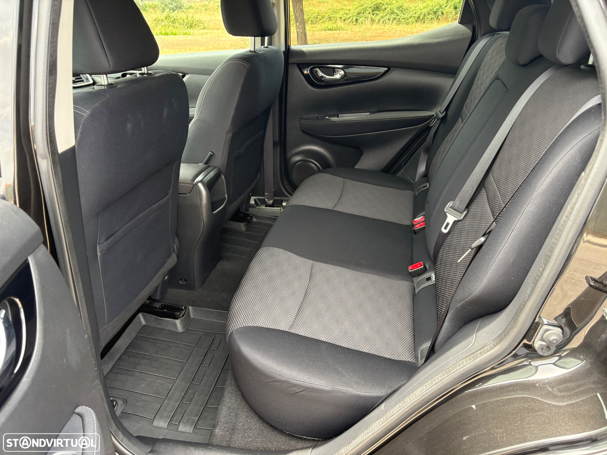 Nissan Qashqai 1.6 dCi N-Tec - 33