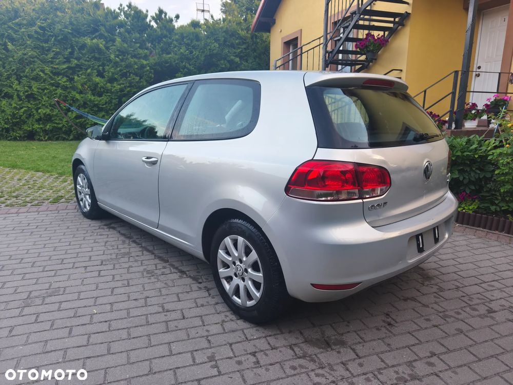 Volkswagen Golf - 5
