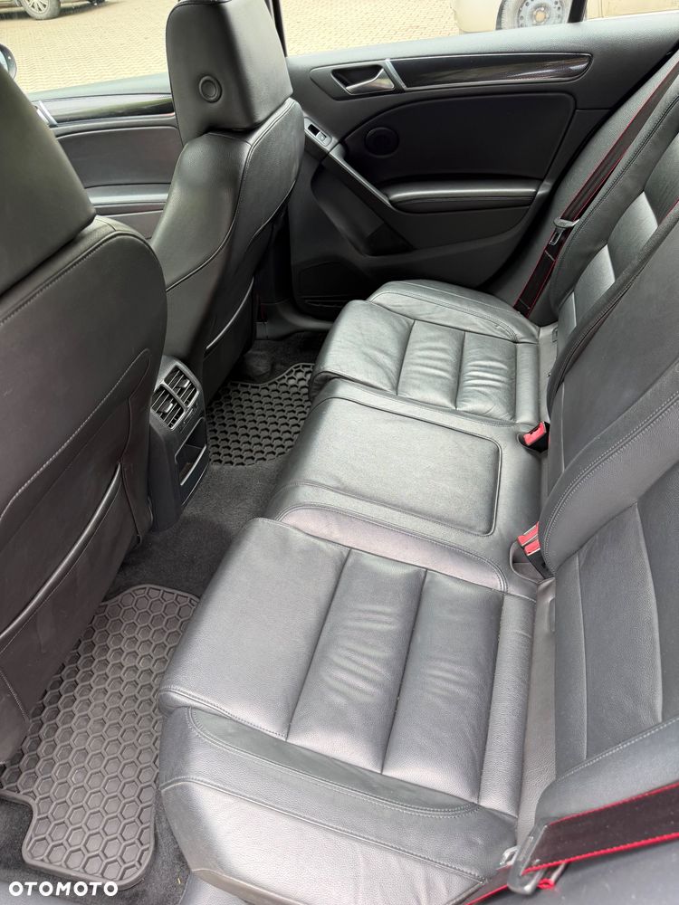 Volkswagen Golf 2.0 GTI DSG - 12