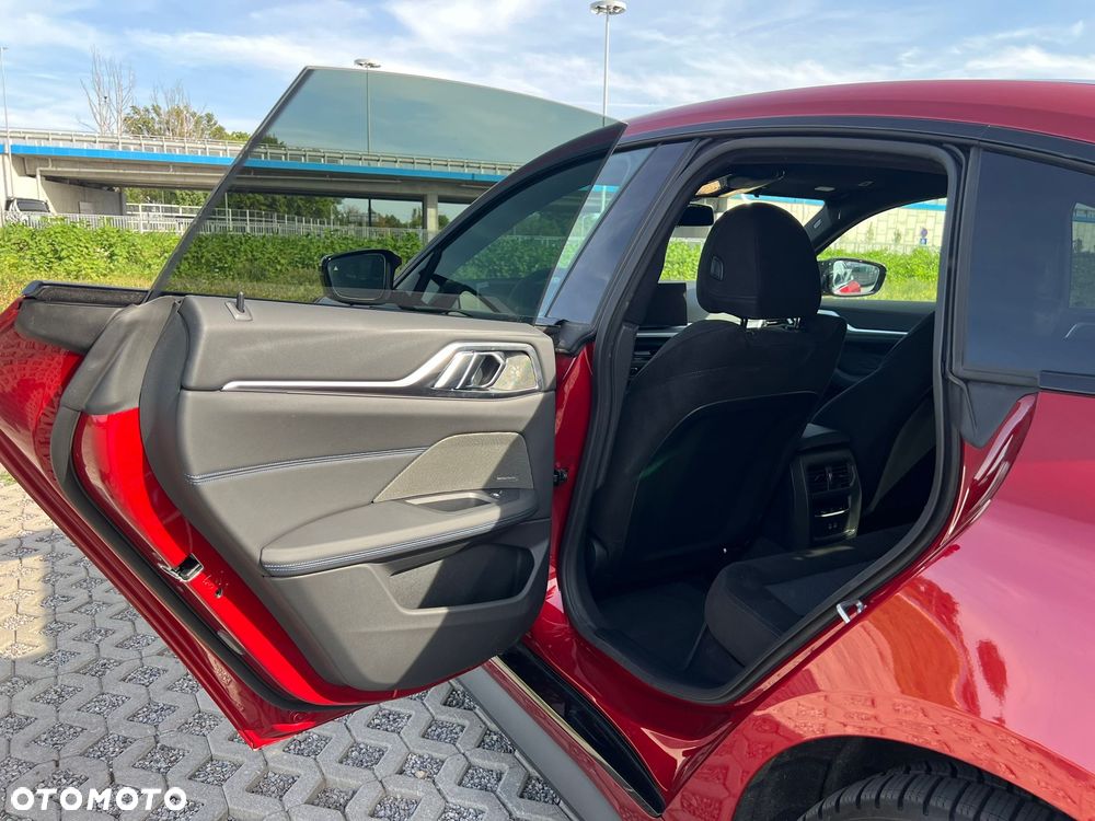 BMW i4 83.9kWh M60 xDrive - 17
