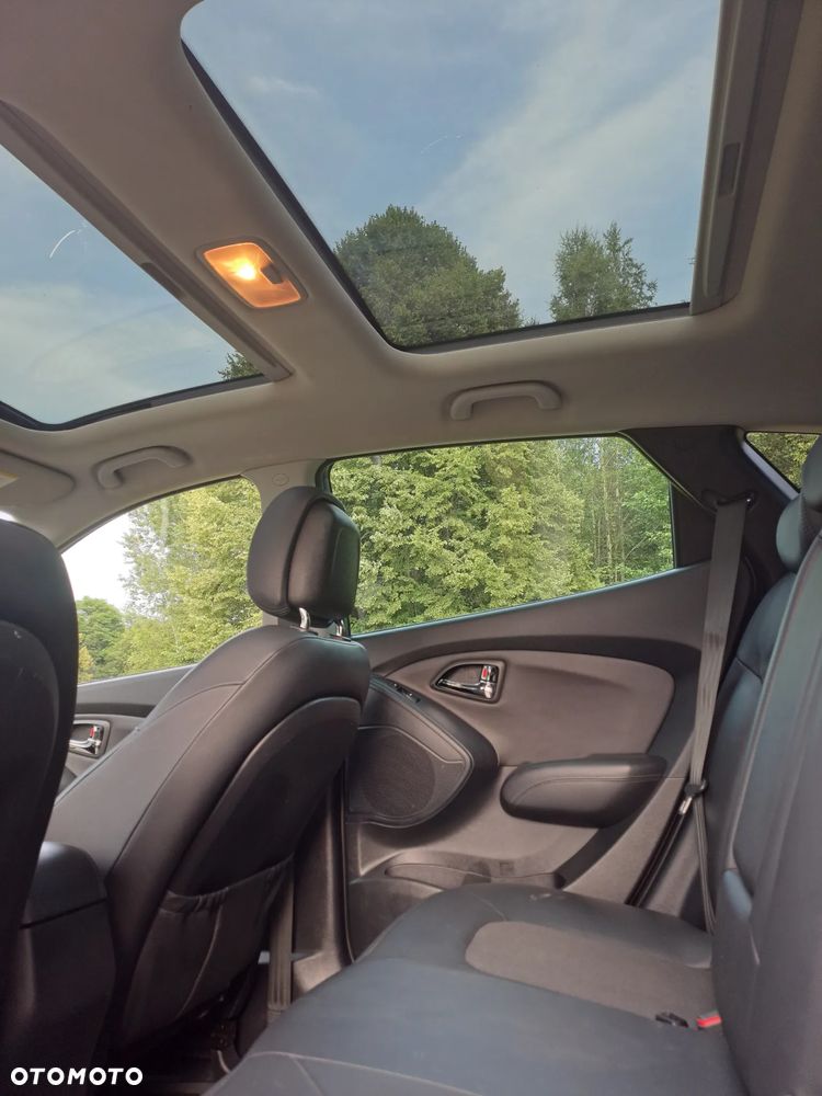 Hyundai ix35 2.0 CRDi 4WD Automatik Premium - 22