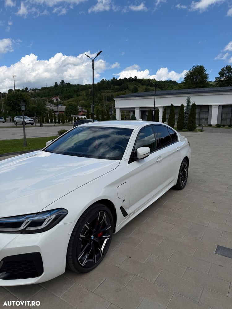 BMW Seria 5 530e xDrive Aut. - 3