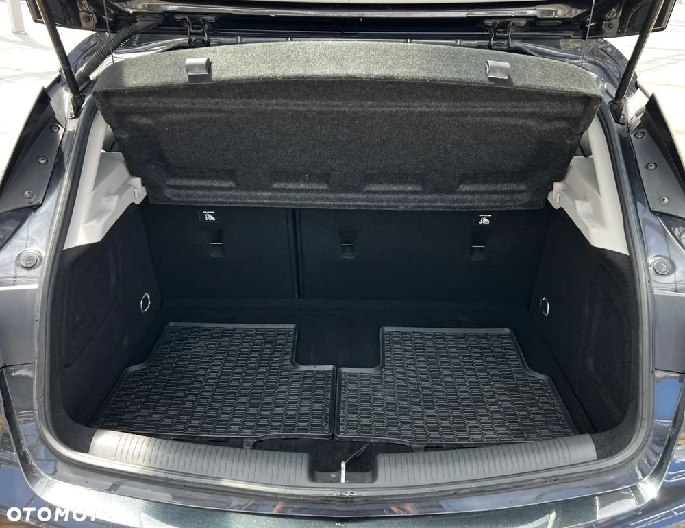 Opel Astra 1.4 T Enjoy - 10