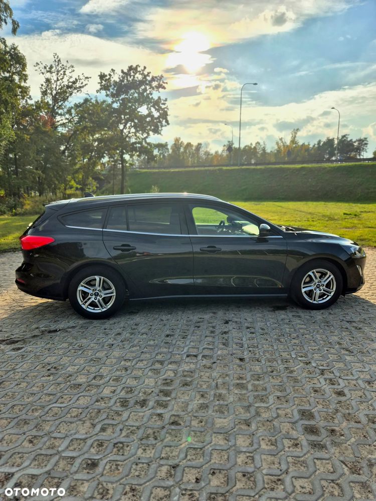 Ford Focus 1.5 EcoBlue SCR Connected - 6