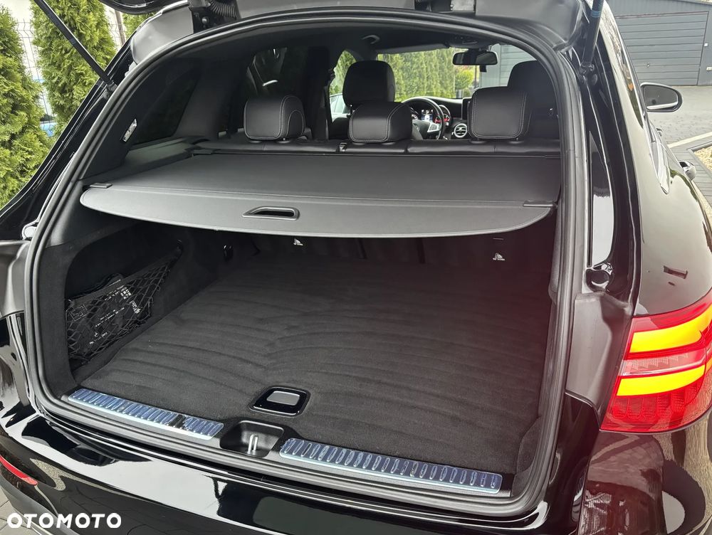 Mercedes-Benz GLC - 30